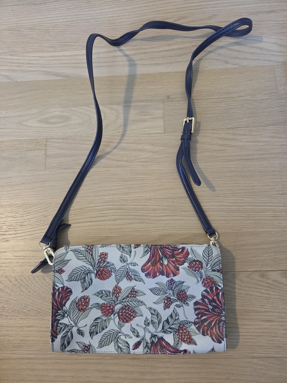 Tory Burch Floral Print Crossbody with Navy Strap - Picture 2 of 9